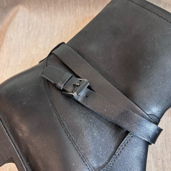 ECCO Sz 40 Smooth Leather Straps with Buckle Zipper Closure Flat Booties - Picture 5 of 9